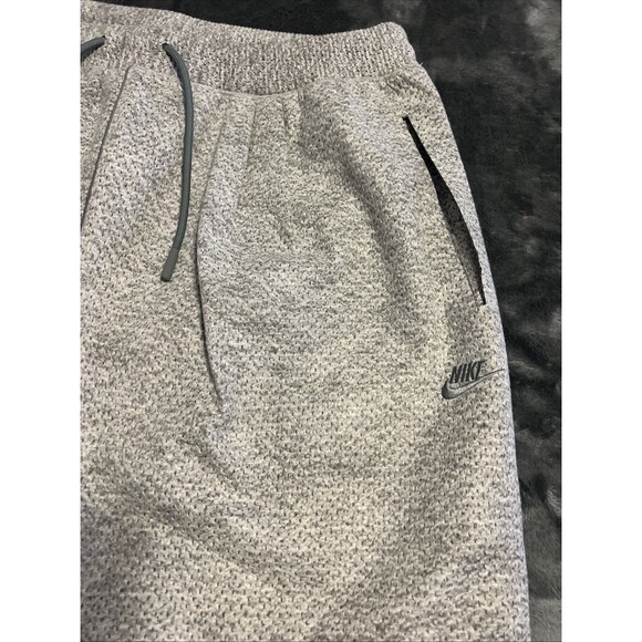 XL Nike Men’s Grey Forward Shorts Tech Pack Cool Gray Style DX0201-077 Sample - Picture 7 of 11